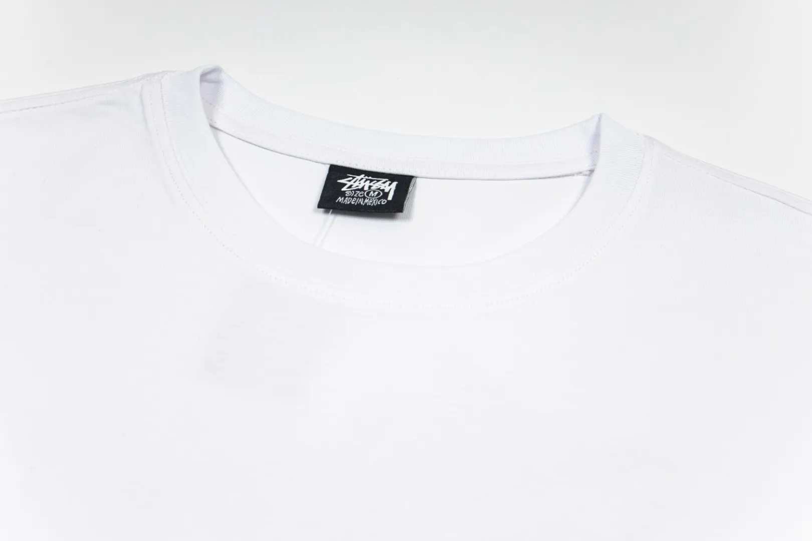 🔥 064# P55 （In Stock ） Stussy logo T Same Style ：Black White Size：S M L XL ： 260 ：